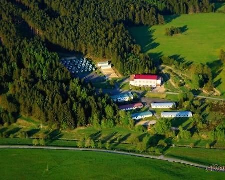 ホテルCyklocamp Pod Landstejnem Stare Mesto  エクステリア 写真