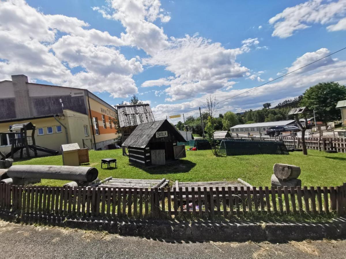 ホテルCyklocamp Pod Landstejnem Stare Mesto  エクステリア 写真